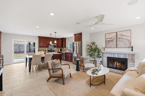 11721 Giles Way, San Diego, CA, 92126-1314 | Card Image
