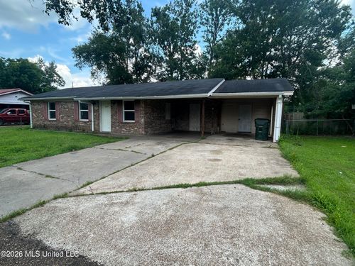 209 Rising Sun Circle, Greenwood, MS, 38930 | Card Image