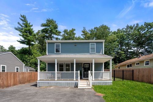 9 Beach Rd, Pembroke, MA, 02359-3039 | Card Image