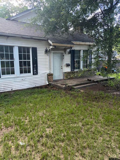107 Acorn Dr, Marshall, TX, 75670-3703 | Card Image