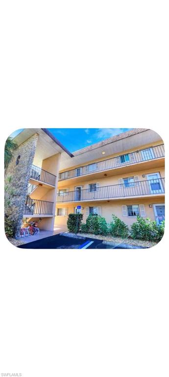 Residential in NAPLES 2