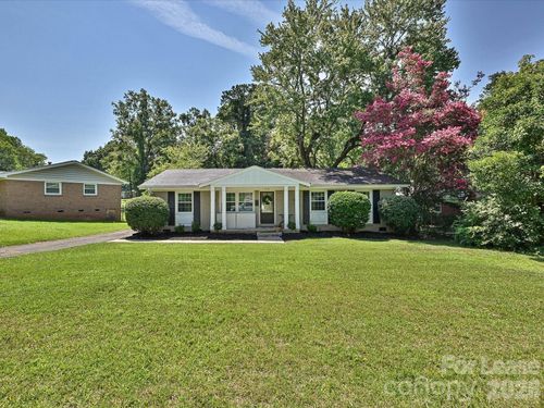 4730 Crestmont Dr, Charlotte, NC, 28205-4612 | Card Image