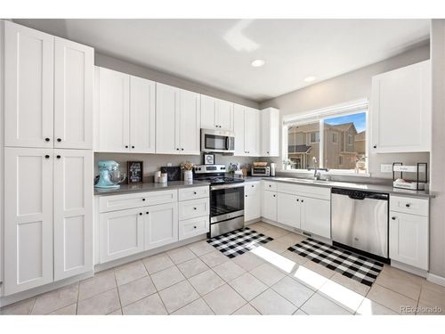 22-22c-11250 Florence St, Commerce City, CO, 80640-9375 | Card Image
