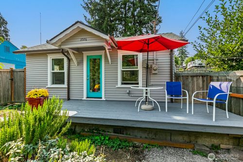 1026 W Mukilteo Blvd, Everett, WA, 98203-1723 | Card Image