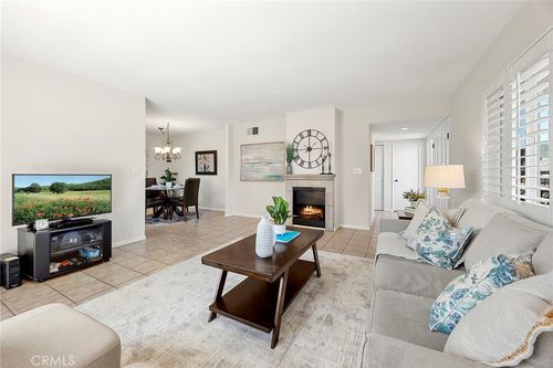 21114 Gypsy Moth Ln, Huntington Beach, CA, 92646-6830 | Card Image