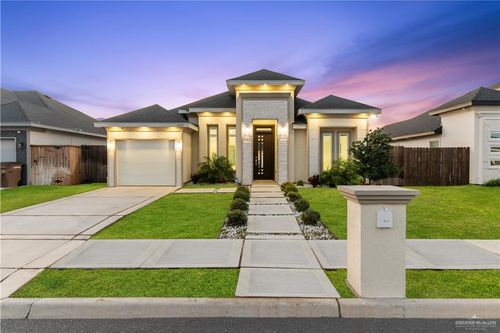 6105 N Pedaso Del Sol St, Edinburg, TX, 78542-7390 | Card Image