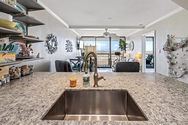 APT-204 - 11947 Termini San Luis Pass Rd, Condo with 2 bedrooms, 2 bathrooms and null parking in Galveston TX | Image 8
