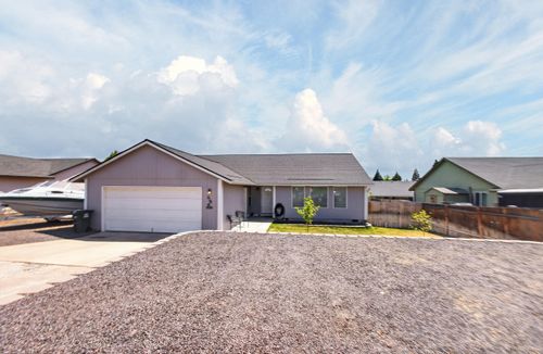 316 Geneva St, Culver, OR, 97734-9768 | Card Image