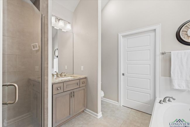 2502 Oasis Dr, House other with 4 bedrooms, 3 bathrooms and null parking in Longview TX | Image 34