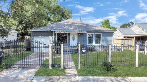 225 N Carolina St, Houston, TX, 77029-4825 | Card Image