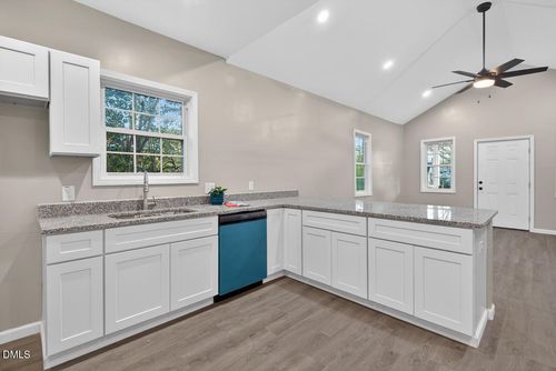 1107 Franklin St, Durham, NC, 27701-4014 | Card Image