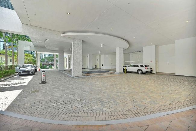 APT-806 - 1050 Brickell Ave, Condo with 1 bedrooms, 2 bathrooms and null parking in Miami FL | Image 42