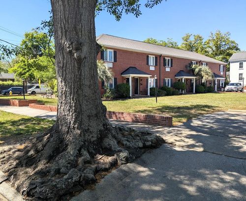 8-21 Hester St, Charleston, SC, 29403-3376 | Card Image