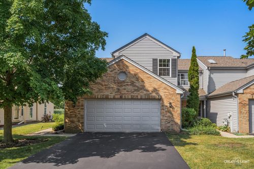 61 King Dr, Streamwood, IL, 60107-2231 | Card Image