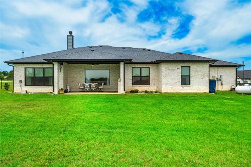 1024 Henry Way, Springtown, TX, 76082-6682 | Card Image