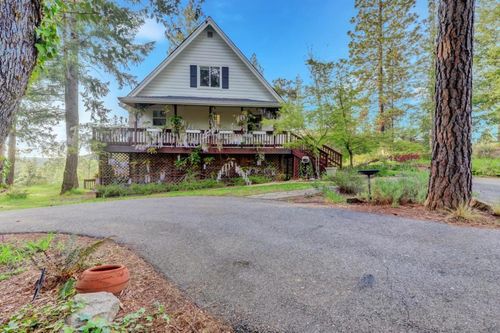 2-17188 Lawton Way, Grass Valley, CA, 95945-8609 | Card Image
