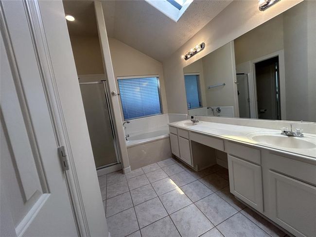 19503 Pinewood Bluff Ln, House other with 3 bedrooms, 2 bathrooms and 2 parking in Humble TX | Image 30