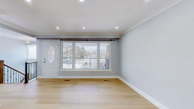 UPPER - 3254 Fieldgate Dr, House attached with 3 bedrooms, 2 bathrooms and 1 parking in Mississauga ON | Image 6