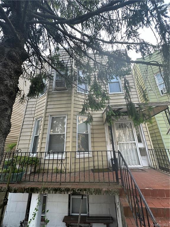 Holland Ave, Bronx, NY 10462