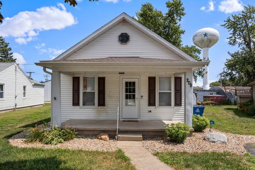 208 Monroe St, Saint Joseph, IL, 61873-8948 | Card Image