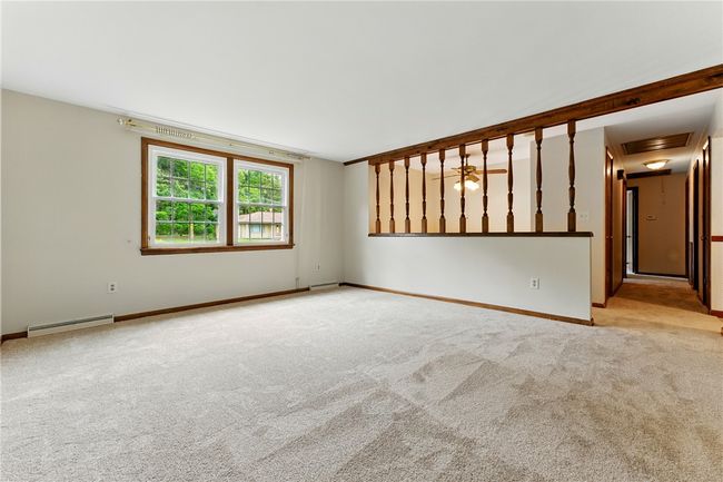 6429 Union Ave, House other with 3 bedrooms, 2 bathrooms and 2 parking in Union Twp - WSH PA | Image 14