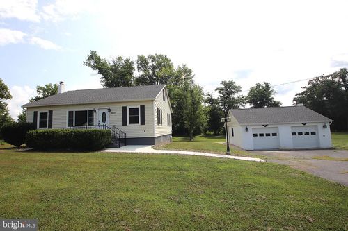 12113 Walnut Point Rd, HAGERSTOWN, MD, 21740-2317 | Card Image