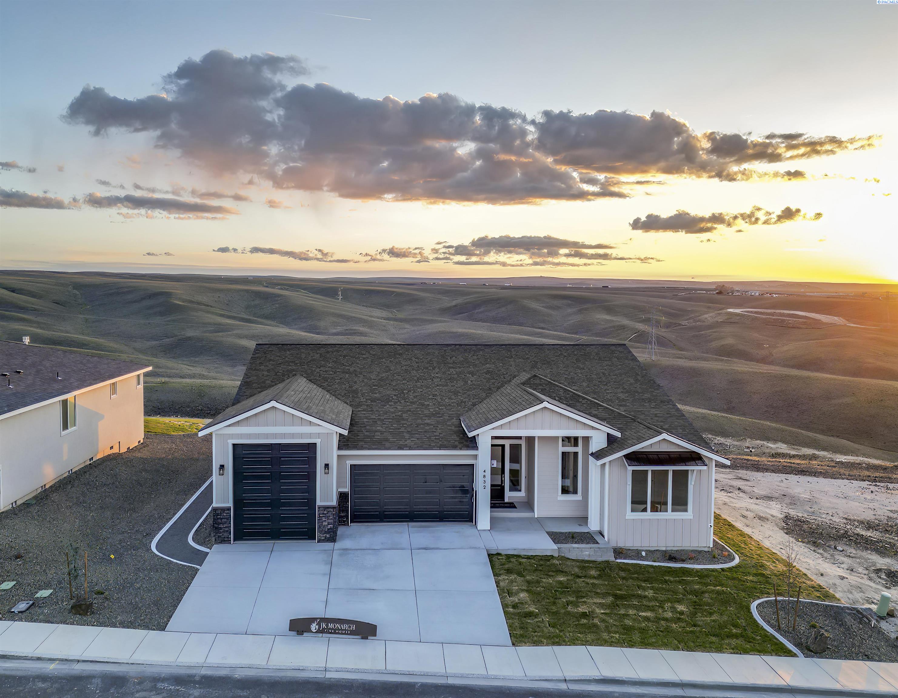 Reed St, Kennewick, WA 99337