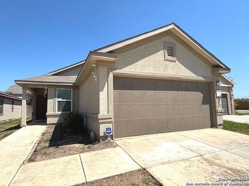 3011 Old Almonte Dr, San Antonio, TX, 78224-2704 | Card Image