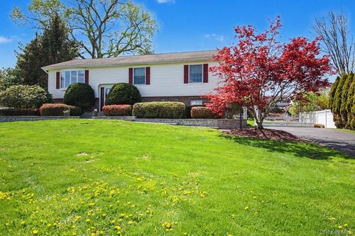 15 Sycamore Rd, Brewster, NY, 10509-4114 | Card Image