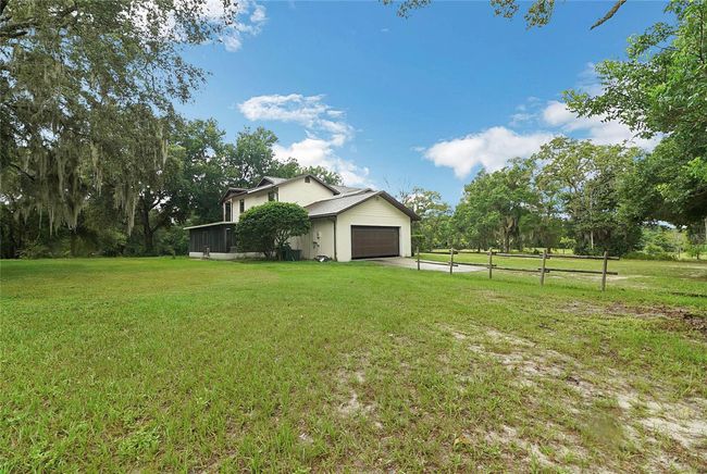 4814 Griffin View Dr, House other with 3 bedrooms, 3 bathrooms and null parking in LADY LAKE FL | Image 67