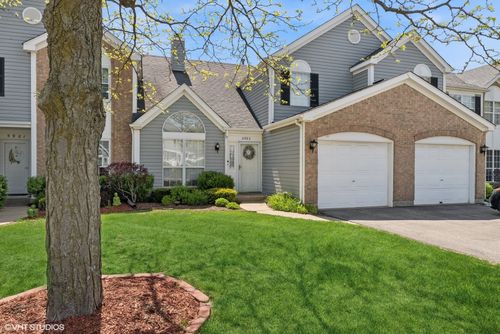5903 Delaware Ave, Gurnee, IL, 60031-6325 | Card Image