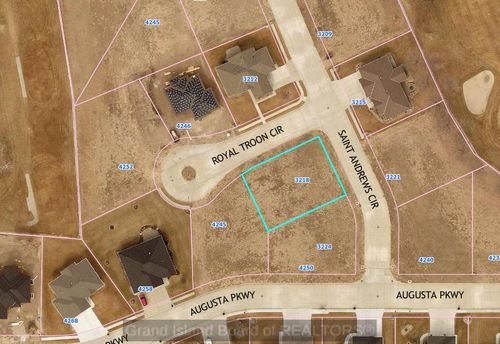 3218 St Andrews Cir, Grand Island, NE, 68803-5632 | Card Image