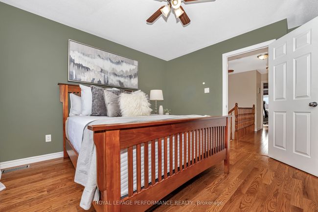 A - 22 Steel St, House attached with 3 bedrooms, 3 bathrooms and 1 parking in Gloucester ON | Image 25