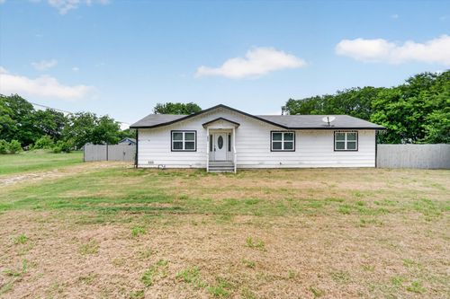 221 2nd St, Wilmer, TX, 75172-1164 | Card Image