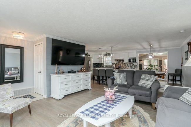 4 Grace Crt, House other with 3 bedrooms, 1 bathrooms and 4 parking in Bayham ON | Image 9
