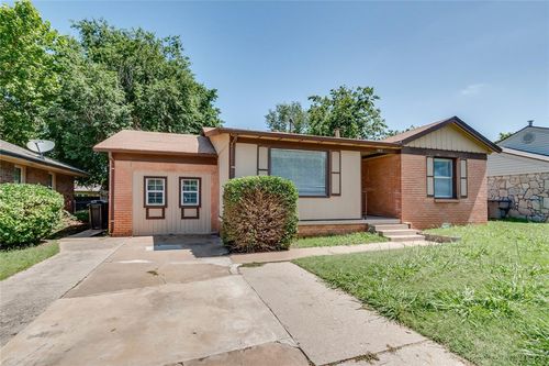 1417 Downing St, The Village, OK, 73120-1613 | Card Image