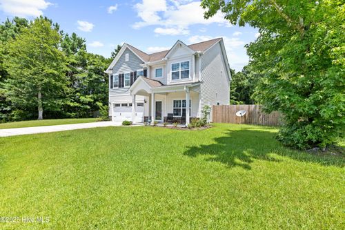 402 Johnson Ct, Jacksonville, NC, 28546-8726 | Card Image