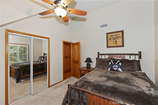375 Meadow Cir N, House other with 4 bedrooms, 3 bathrooms and 2 parking in Big Bear Lake CA | Image 40