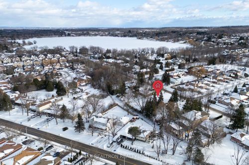 66 Lakeland Cres, Richmond Hill, ON, L4E2Z9 | Card Image