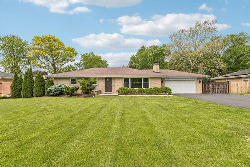 914 N Elmhurst Rd, Prospect Heights, IL, 60070-1102 | Card Image