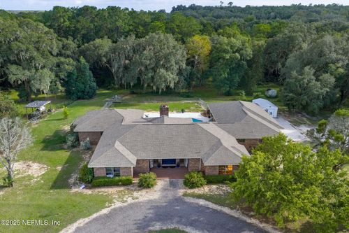105 Dairy Rd, Melrose, FL, 32666-3315 | Card Image
