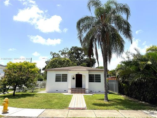 120 Sw 59th Ave, Miami, FL, 33144-3329 | Card Image