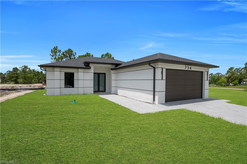 Residential in LEHIGH ACRES 3
