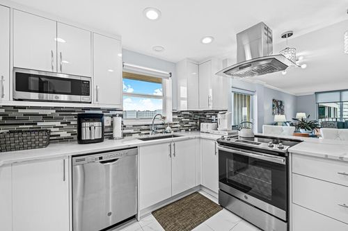 apt-7a-3581 S Ocean Blvd, South Palm Beach, FL, 33480-5769 | Card Image