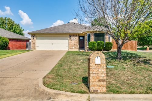 600 Jamie Ln, Mansfield, TX, 76063-7667 | Card Image