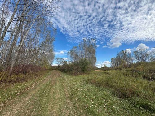 3331 Geneva Rd, Saint Louis, MI, 48880-9325 | Card Image