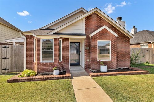 1006 Sw 22nd St, Moore, OK, 73170-7479 | Card Image