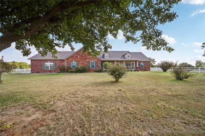 26000 E Joy Avenue, House other with 3 bedrooms, 2 bathrooms and null parking in Broken Arrow OK | Image 2