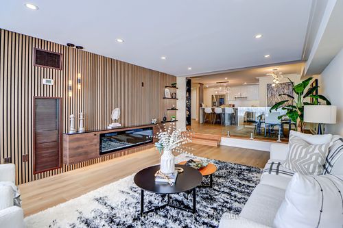 1207-130 Carlton St, Toronto, ON, M5A4K3 | Card Image