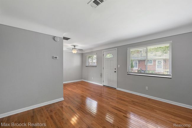 APT-4 - 3905 Devon Rd, Condo with 1 bedrooms, 1 bathrooms and null parking in Royal Oak MI | Image 6